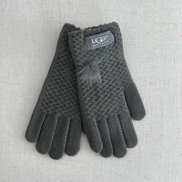 UGG Accessories - UGG gloves gray